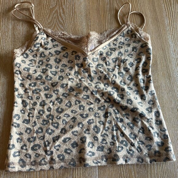 Abercrombie Sleep Tank - Picture 1 of 3